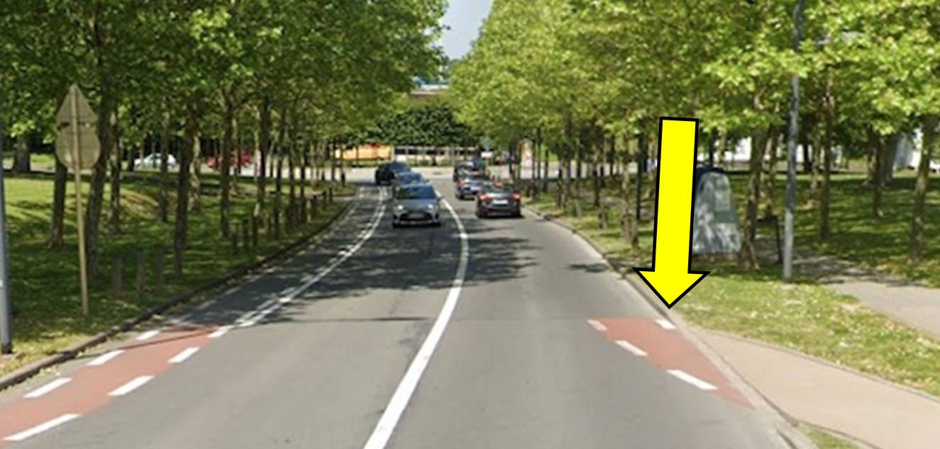Fietspad: noch stilstaand noch parkeren binnen 5 meter aan beide zijden van het einde ervan.